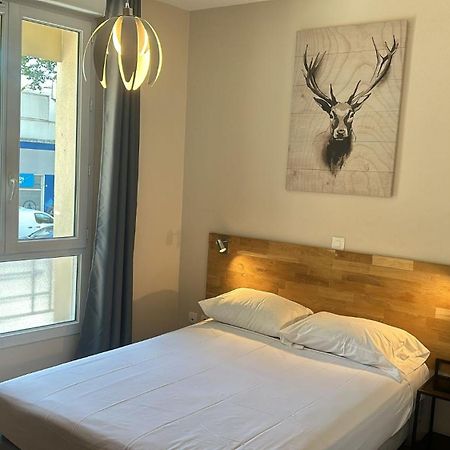 Hotel In Paris Обервил Екстериор снимка
