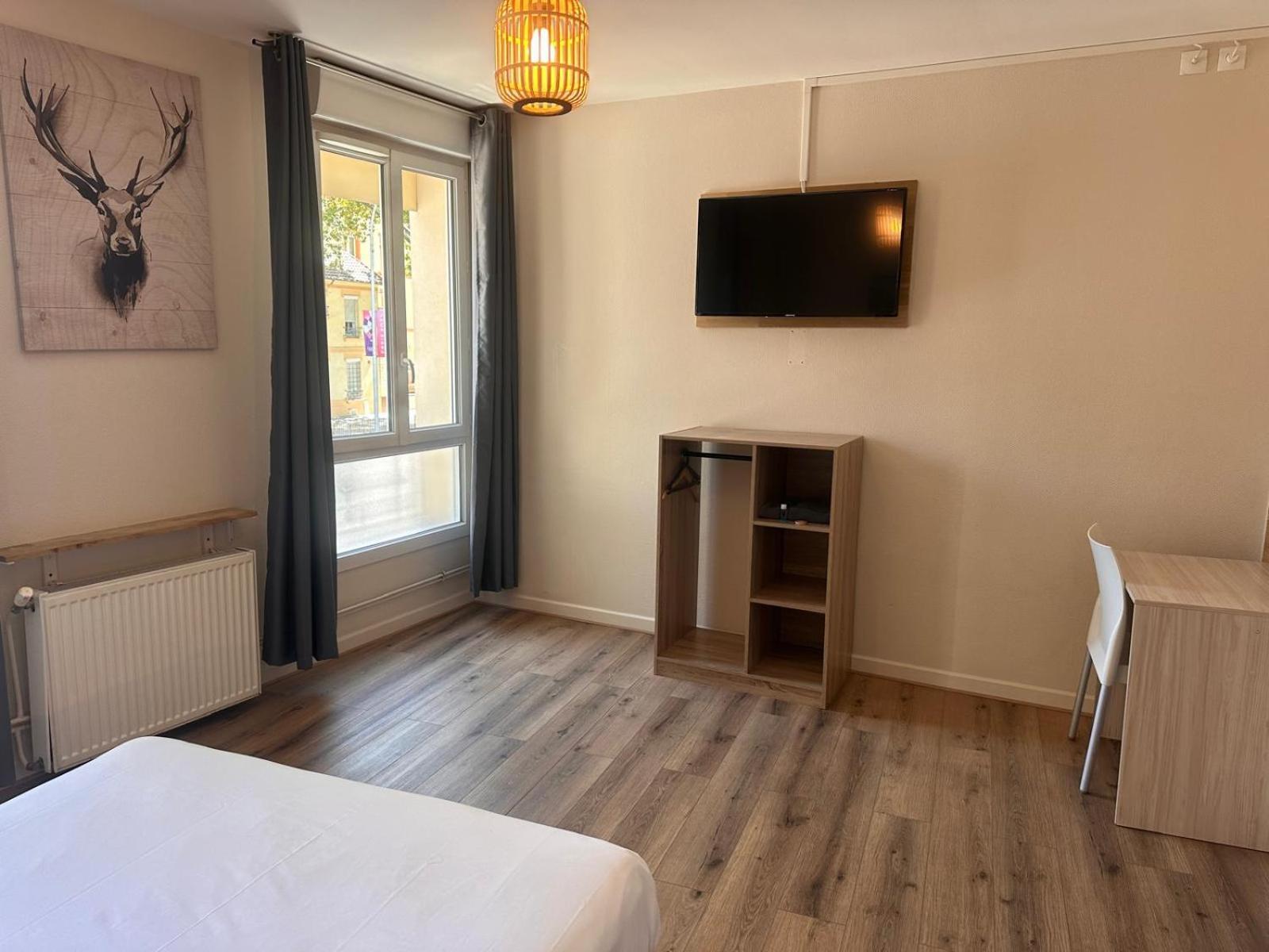 Hotel In Paris Обервил Екстериор снимка