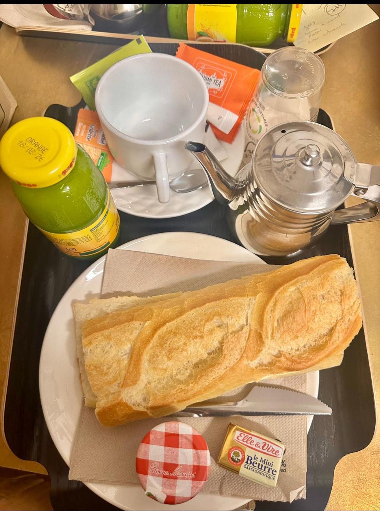 Hotel In Paris Обервил Екстериор снимка